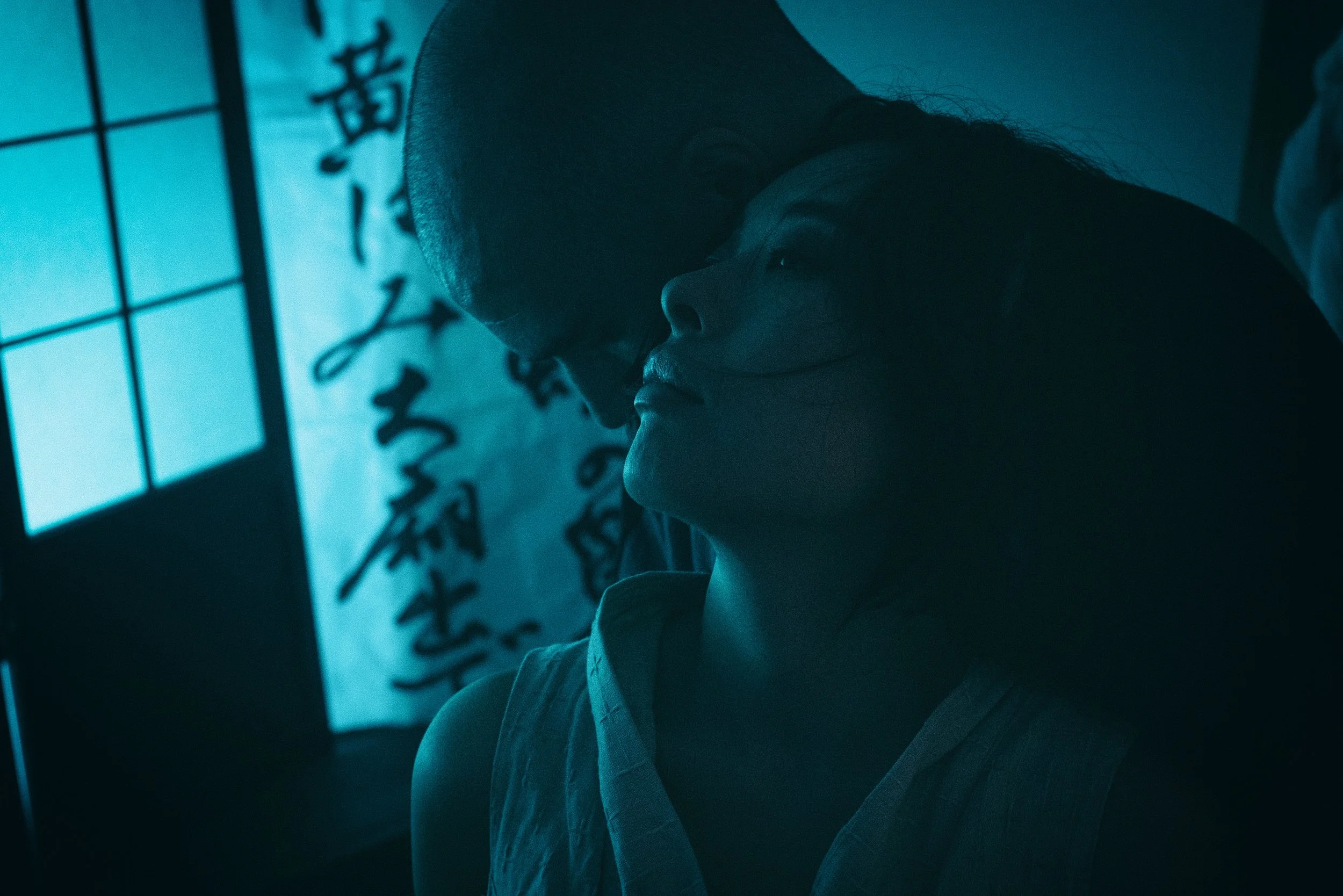 A scene of soft grounding in the studio